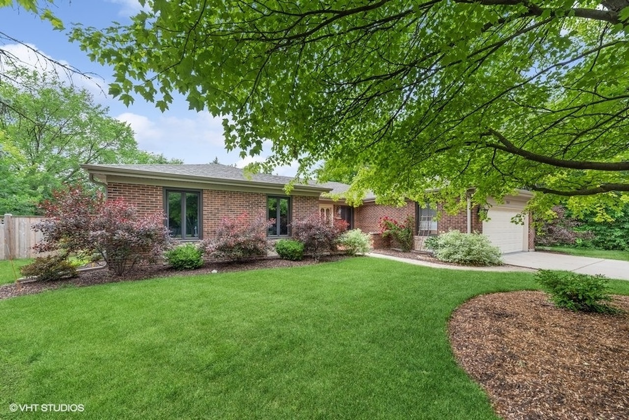 954 S Walnut Ave Arlington Heights, IL 60005 | MLS 11807921 Photo 1