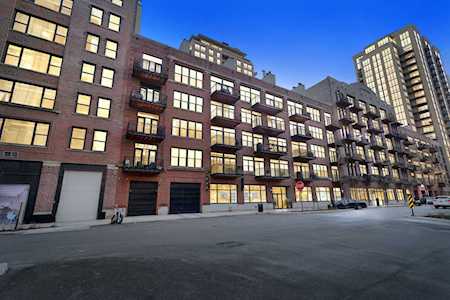 375 W Erie Ave #324 Chicago,  IL 60654