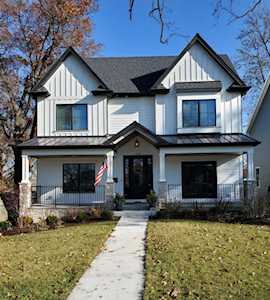 660 N Eagle St Naperville,  IL 60563