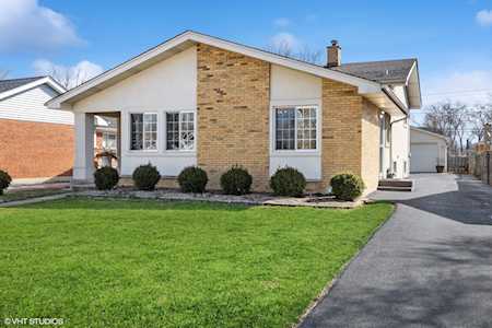 845 S Hawthorne Ave Elmhurst,  IL 60126