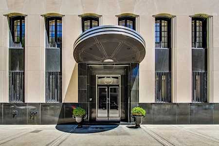 1301 N Astor St #5 Chicago,  IL 60610