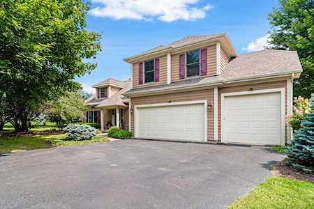 5N841 Prairie Valley Dr St. Charles,  IL 60175