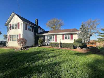 48W137 Middleton Rd Hampshire,  IL 60140