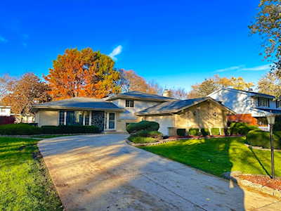 18W160 73rd St Darien,  IL 60561