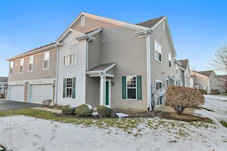 159 Schneider Ct North Aurora,  IL 60542