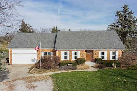 19040 Whisper Ln Bloomington,  IL 61705