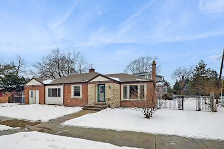 3350 W Maple St Evergreen Park,  IL 60805