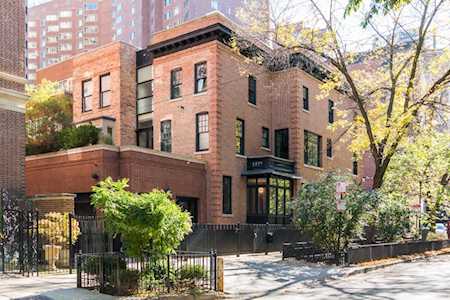 1401 N Astor St Chicago,  IL 60610