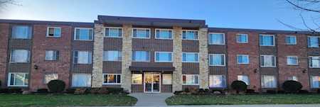 10210 Washington Ave #205 Oak Lawn,  IL 60453