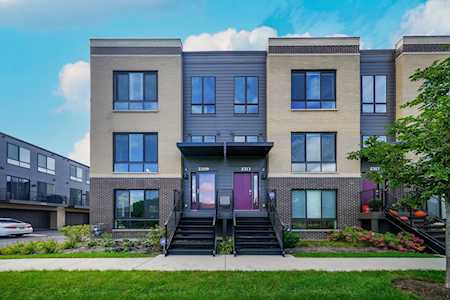 2313 Alumni Dr Schaumburg,  IL 60173