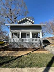 422 Jay St Elgin,  IL 60120