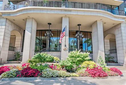 1040 N Lake Shore Dr #7C Chicago,  IL 60611
