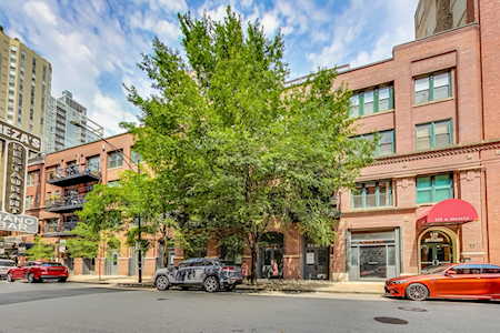 420 W Ontario St #305 Chicago,  IL 60654