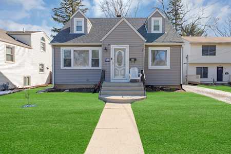 105 S Commonwealth Ave Elgin,  IL 60123