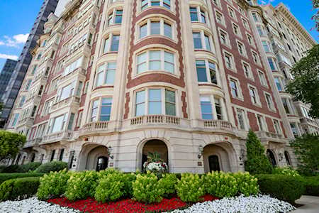 999 N Lake Shore Dr #4C Chicago,  IL 60611