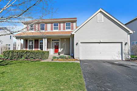 736 Red Barn Ln Elgin,  IL 60124