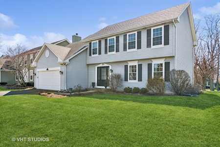 60 Forestview Ln Aurora,  IL 60502