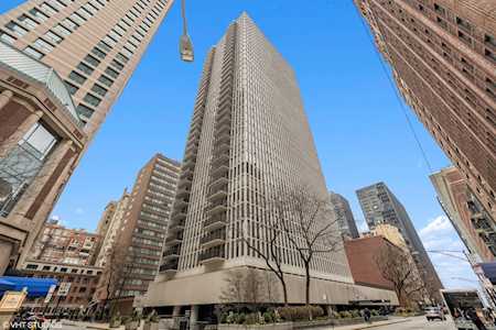 200 E Delaware Place #3F Chicago,  IL 60611