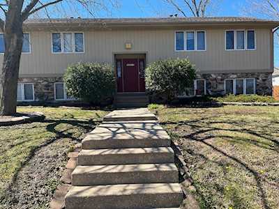 301 N 15th St St. Charles,  IL 60174