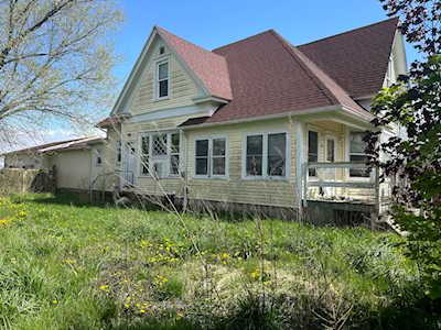 211 N Maple St Magnolia,  IL 61336