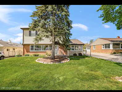 4944 Paxton Rd Oak Lawn,  IL 60453