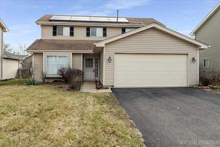 1721 Cumberland Rd Aurora,  IL 60504