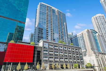 240 E Illinois St #304 Chicago,  IL 60611