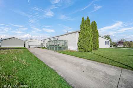 37 Drake Ln Beecher,  IL 60401