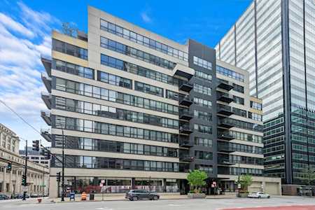 130 S Canal St #9R Chicago,  IL 60606