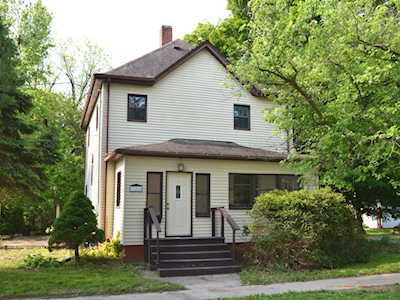 722 W North St Clinton,  IL 61727