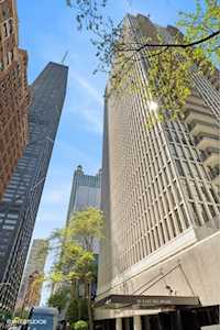 200 E Delaware Place #17B Chicago,  IL 60611