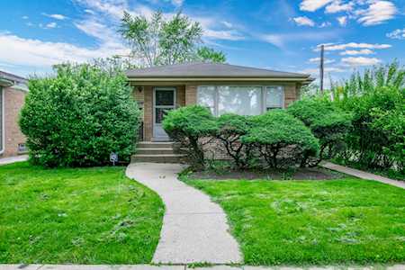 8342 N Central Park Ave Skokie,  IL 60076