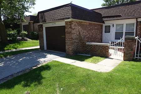 1S294 Dillon Ln Villa Park,  IL 60181