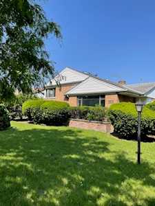 7251 N East Prairie Rd Lincolnwood,  IL 60712