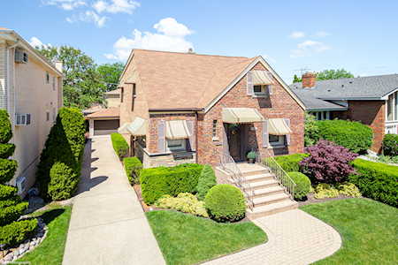 9340 S Kolmar Ave Oak Lawn,  IL 60453