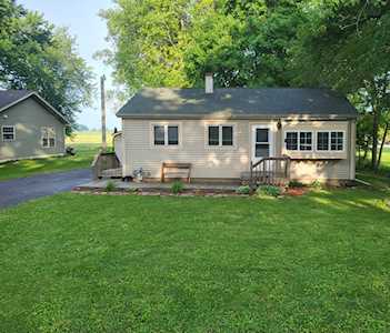 304 N 2nd St Malta,  IL 60150