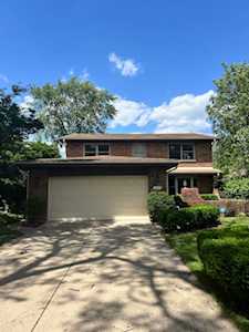 4354 W Pratt Ave Lincolnwood,  IL 60712