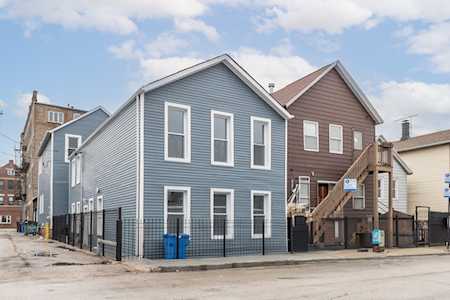 1013 W 18th Place Chicago,  IL 60608
