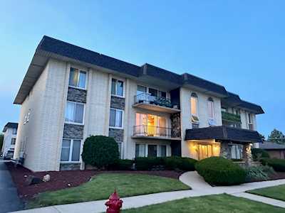 4712 W 106th Place #2B Oak Lawn,  IL 60453