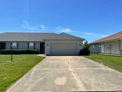 2302 N Prairie St #B Tuscola,  IL 61953