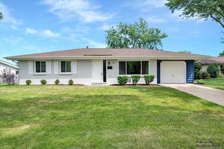 225 Serenade Ct Schaumburg,  IL 60193