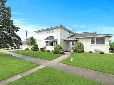 5333 W 87th St Oak Lawn,  IL 60453