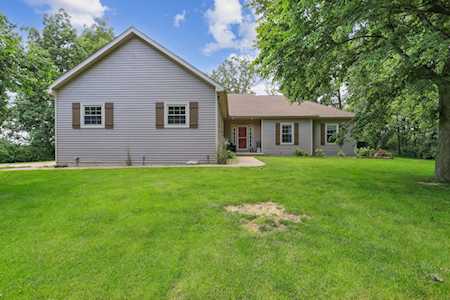 1467 Timber Ln Camargo,  IL 61919