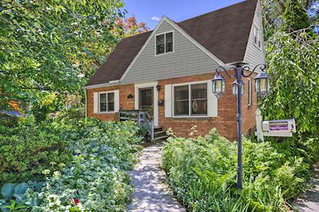 1014 Sunset Rd Wheaton,  IL 60189