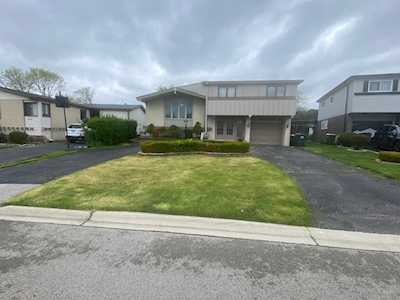 9910 N Wendy Way Niles,  IL 60714