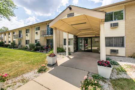 9562 Park Ln #1A Des Plaines,  IL 60016
