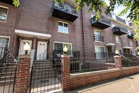 815 Pearson St #3 Des Plaines,  IL 60016