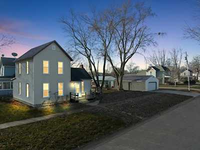 201 W Chestnut St Fairbury,  IL 61739