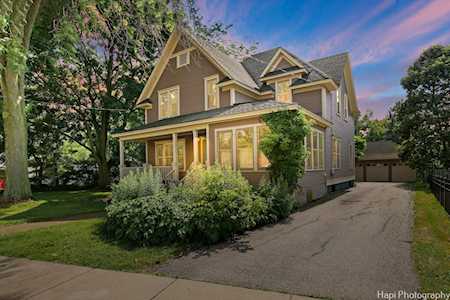 409 S Main St Wauconda,  IL 60084