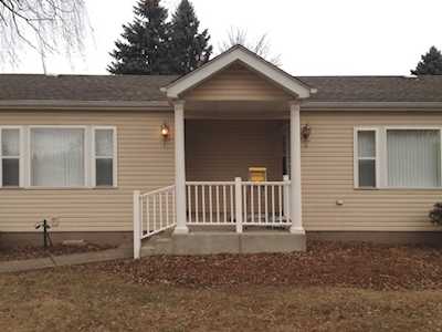 146 E Strong Ave Wheeling,  IL 60090